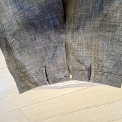 レディースパンツ　夏物グレー　美品
の画像
