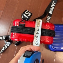 スーツケース型ポーチの画像