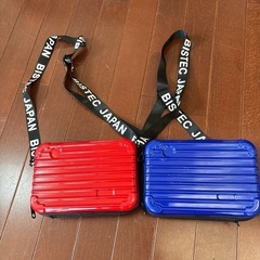 スーツケース型ポーチの画像