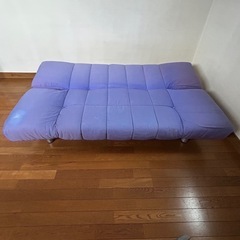 ソファーベッドの画像
