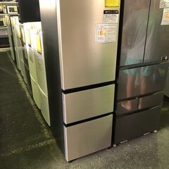 ジャングル×2大型良品館 冷蔵庫 ヒタチ 2023年製 R-V32SVLの画像