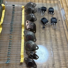 電子パーツの画像