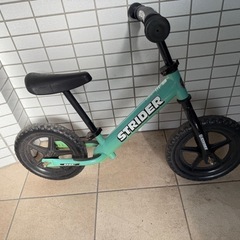 ストライダー　グリーンの画像