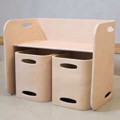 IDC大塚家具で取扱いのHOPPL(ホップル) コロコロデスク＆チェア 3点セット/ビーチ材。成長に合わせコロがして使える、角の無い丸みを帯びたフォルムが魅力のプライウッド キッズテーブルとスツール♪の画像