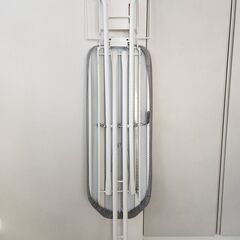 【9/19お引取まで】スタンド式アイロン台 折りたたみの画像
