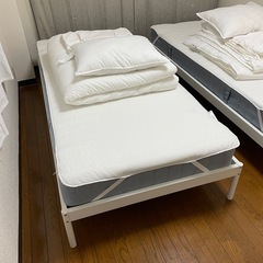 お得 IKEA シングルベッド寝具一式 2セットの画像