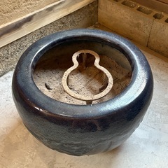 火鉢　お譲りします　灰付き　水槽　メダカの画像