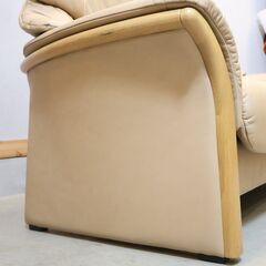 北欧ノルウェーのメーカーEKORNES(エコーネス)社のストレスレス、エルドラド リクライニング2Pソファです。 リビングはもちろんシアタールームなどにおススメの北欧デザインのハイバックソファ♪ の画像