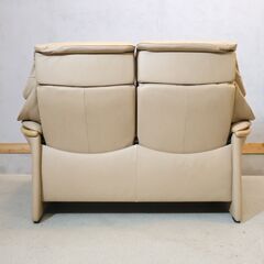 北欧ノルウェーのメーカーEKORNES(エコーネス)社のストレスレス、エルドラド リクライニング2Pソファです。 リビングはもちろんシアタールームなどにおススメの北欧デザインのハイバックソファ♪ の画像