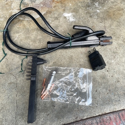 半自動インバータ溶接機　HVM200