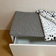 IKEA スモースタード　ベンチ　ホワイト　おもちゃ収納の画像