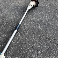 草刈機　庭仕事の画像