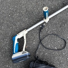 草刈機　庭仕事の画像