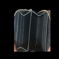 LOUIS VUITTON 財布の画像