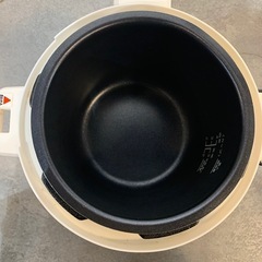 【ジモティー割】D&C 2.5L　家庭用マイコン電気圧力鍋 の画像