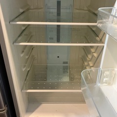 ジャンク
冷蔵庫の画像