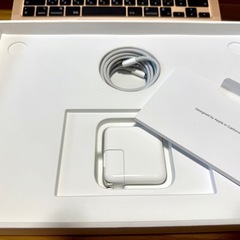 MacBook Air M1 2020 ゴールドの画像