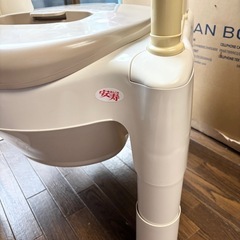 介護　介助　ポータブルトイレ　アロン化成　安寿　新品未使用の画像
