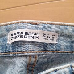 ZARA　BASICデニムの画像