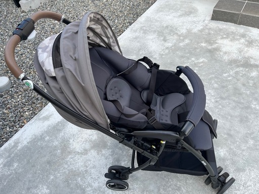 Aprica ラクーナエアー　プラス