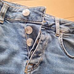 ZARA　ダメージジーンズの画像