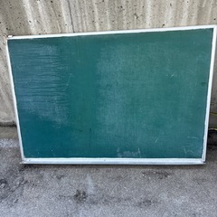 黒板　今月処分します。の画像