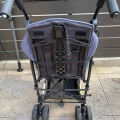 キンダーワゴン 2人乗りベビーカー DUOシティHOP 折りたたみ式の画像