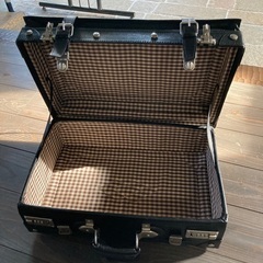 【ブラックニッカ】トランクケース　レザーの画像