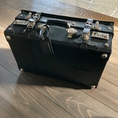 【ブラックニッカ】トランクケース　レザーの画像