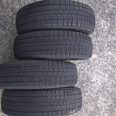 14インチスタッドレスタイヤセットVRX2 155/65R14の画像