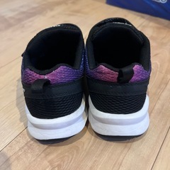瞬足　男の子スニーカー21.5センチの画像