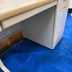 コクヨ　ワークデスクの画像