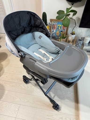 Combi　電動スウィングベッド&チェア　ネムリラ