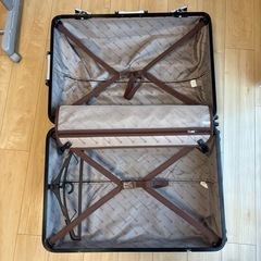 スーツケースの画像