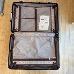 スーツケースの画像