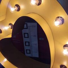 アメリカンヴィンテージな看板/
Old New！ヴィンテージ雑貨/
アメリカンダイナー Style/
HART型 電飾看板（YEL）
矢印形 屋内用 壁掛け式 ハート看板/
#店舗什器
#ウォールデコの画像