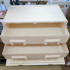 Tupper ware ワイドチェスト 引き出し収納ケース プラスチック製 キズあり  【こちらは店舗です。浜村鹿野温泉ICから3分 買取本舗 宮本リサイクル 営業時間9～19時 定休日水曜のみ←連絡できませんm(_ _)m】の画像