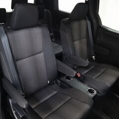 ✨🎉【車を買うなら今が超チャンス！】🎉✨ オトロン岐阜店イチオシ！大人気の『トヨタ ヴォクシー ZS』登場🎊最大10万円がお得🎊 期間限定キャンペーン実施中！の画像