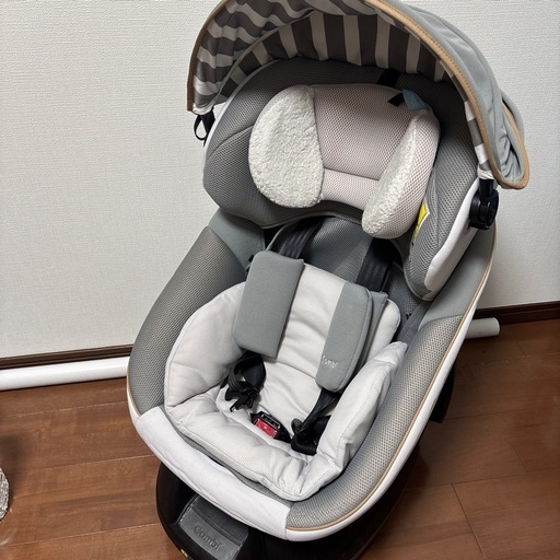 （付属品つき）コンビ　チャイルドシート　クルムーヴスマートシリーズ