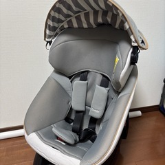（付属品つき）コンビ　チャイルドシート　クルムーヴスマートシリーズの画像