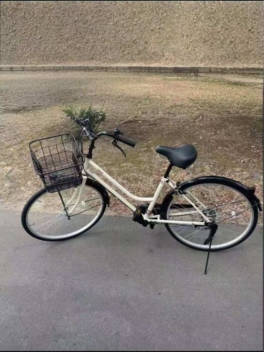 新品　あさひ　
自転車 26型 6段ギア/クリ-ム色