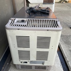 古い車載用冷蔵庫。ジャンクの画像