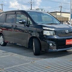 月々２万円～　自社ローン歓迎　☆70ヴォクシーＺＳ　方側電動スライドドア☆の画像