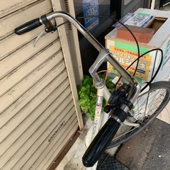 激安　カゴ付き自転車　白色　訳あり　後ろカゴ　26インチの画像