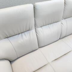 【取引中】三人掛けソファの画像