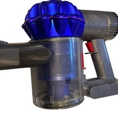 【ジャンク】Dyson　ダイソン　コードレスクリーナー　V6 DC74  掃除機の画像