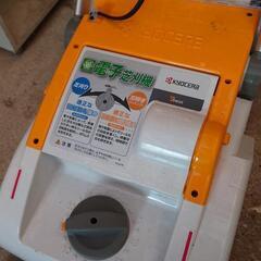 京セラ　電子芝刈機　LM-2310　芝刈り機　リョービ　RYOBI　一度のみ使用　電動芝刈り機の画像