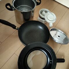パスタ鍋　深めフライパン蓋付き　珈琲ポット　3点セットの画像