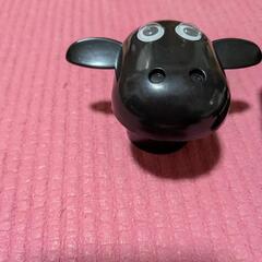 ひつじのショーントイレットペーパーホルダーの画像