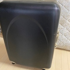 キャリーケースの画像